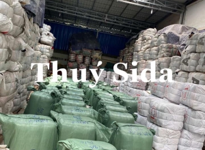 THỨ 2 ĐẦU TUẦN (5/4)...THUÝ CHO LÊN XE VỀ TIẾP 2 LÔ VỀ KHO VIỆT MAM NHA CẢ NHÀ